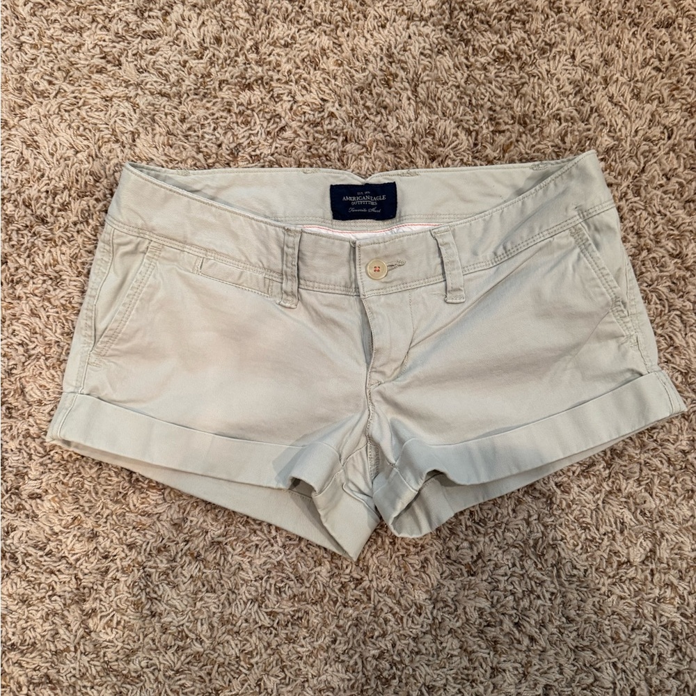 American Eagle khaki shorts